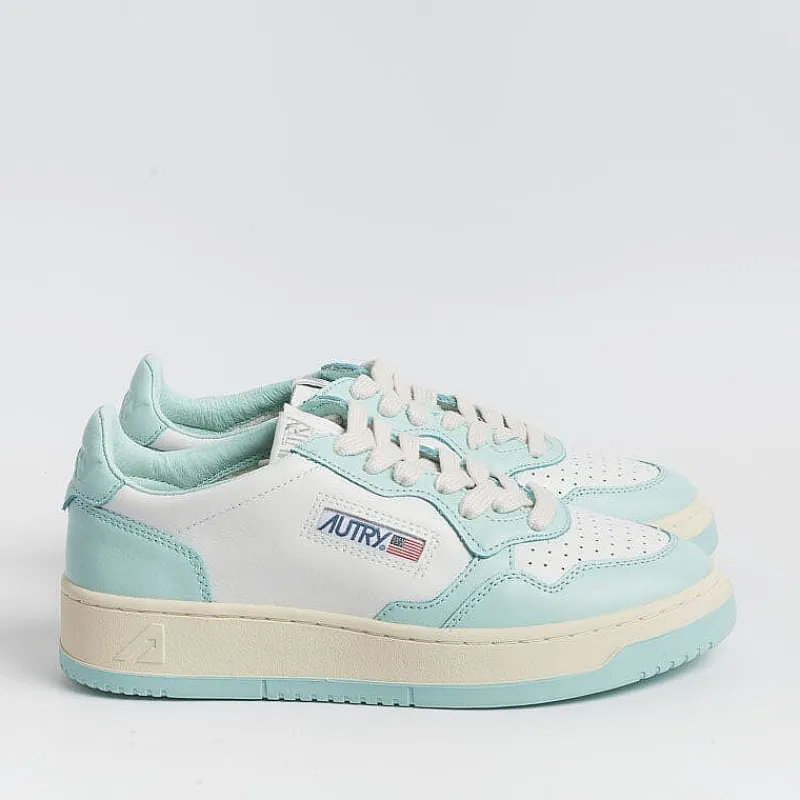 AUTRY - Collezione donna Autry - Aulw Wb20 - Sneakers Low Wom Leat - Bianco / Turchese<Collezione Scarpe Donna Sneakers