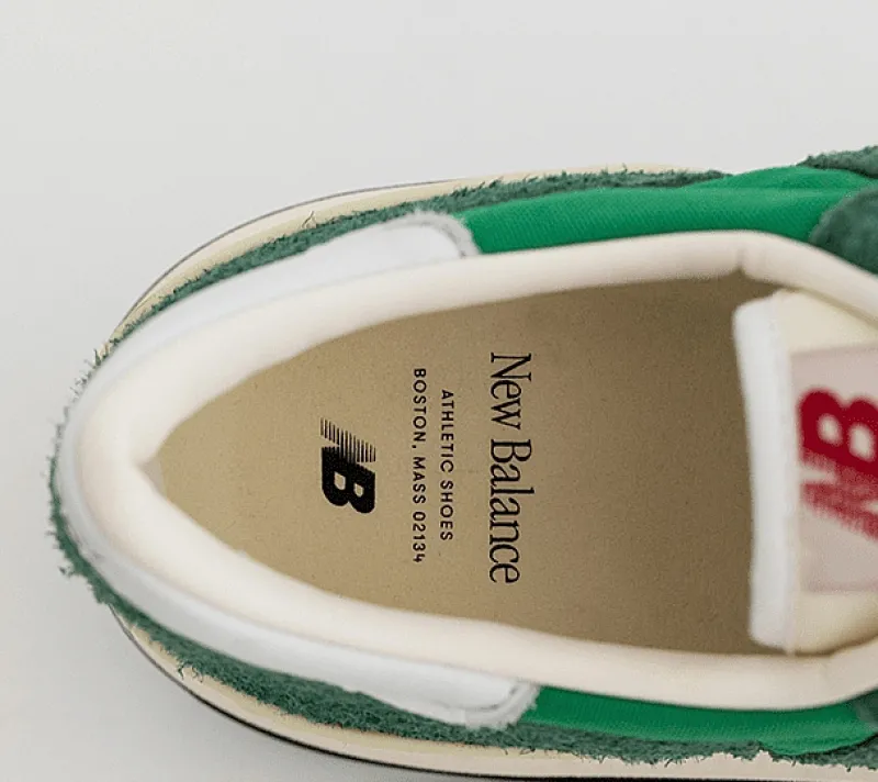 NEW BALANCE - Collezione Uomo New Balance - Sneakers Limited Edition Teddy Santis M990Gg1 - Verde<Collezione Scarpe Uomo Sneakers