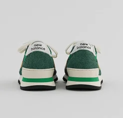 NEW BALANCE - Collezione Uomo New Balance - Sneakers Limited Edition Teddy Santis M990Gg1 - Verde<Collezione Scarpe Uomo Sneakers