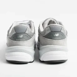 NEW BALANCE - Collezione Uomo New Balance - Sneakers M990Gl6 - Grigio<Collezione Scarpe Uomo Sneakers