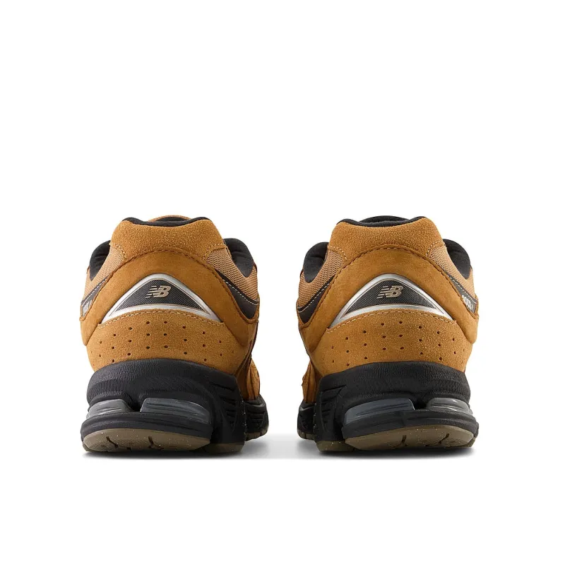NEW BALANCE - Collezione Uomo New Balance - Sneakers M2002Rei - Tabacco<Collezione Scarpe Uomo Sneakers