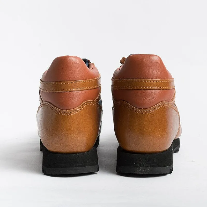 NEW BALANCE - Collezione Uomo New Balance - Sneakers Scarponcino Urainog - Cuoio E Blu<Collezione Scarpe Uomo Sneakers